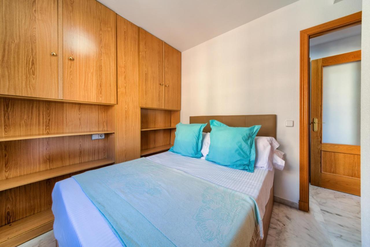 Holidays2malaga Ayala 450 Mts From & Terrace Appartement Málaga
